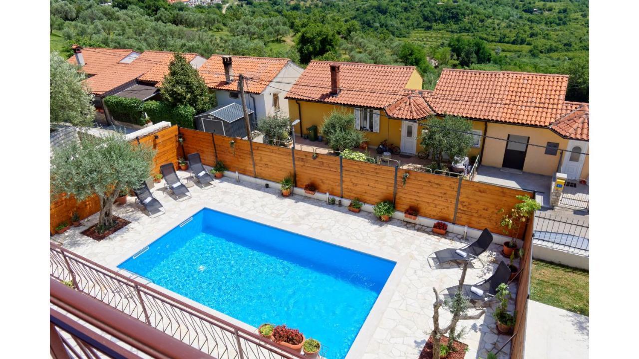 Holiday Home Vlady By Rent Istria Buje Buitenkant foto